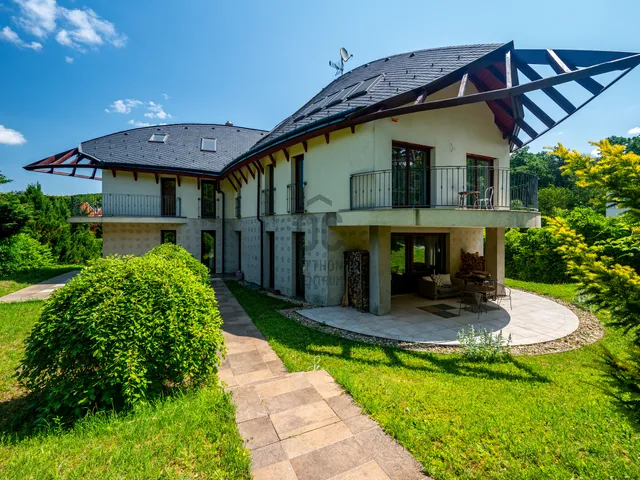 Eladó ház Budapest II. kerület, Petneházyrét 483 nm