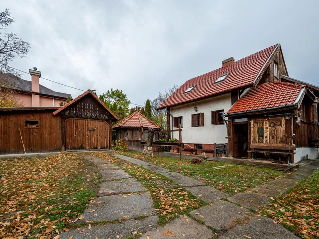 Eladó ház Budapest II. kerület, Máriaremete 60 nm