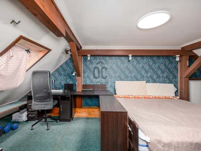 Eladó ház Budapest II. kerület, Máriaremete 2040 nm