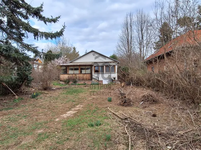 Eladó telek Nagykovácsi 540 nm