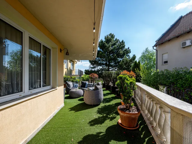 Eladó lakás Budapest XI. kerület, Hosszúrét 95 nm