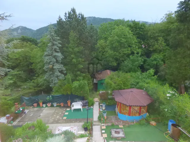 Eladó ház Csobánka 210 nm