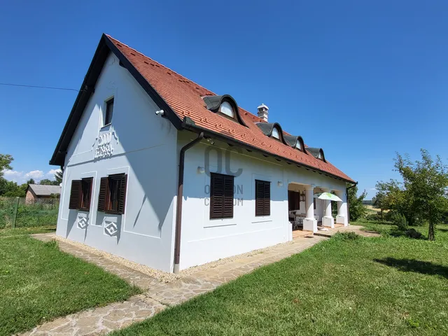 Eladó ház Kiskunlacháza 170 nm