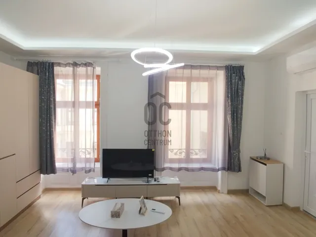 Eladó lakás Budapest V. kerület, Belváros, Apáczai Csere János utca 162 nm