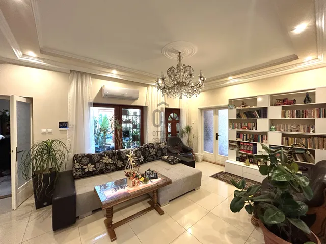 Eladó ház Nagykáta 200 nm