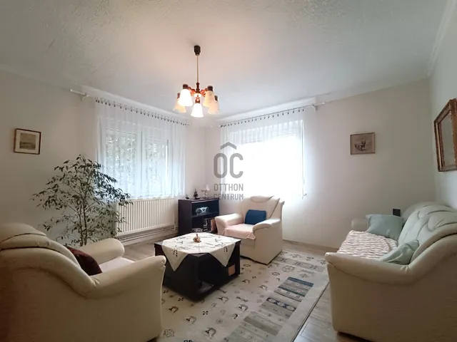 Eladó ház Pomáz, Mikszáth Kálmán utca 99 nm
