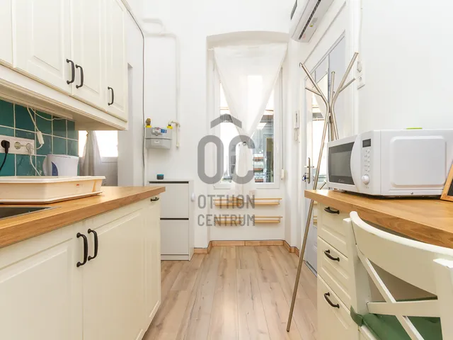 Eladó lakás Budapest VI. kerület 30 nm