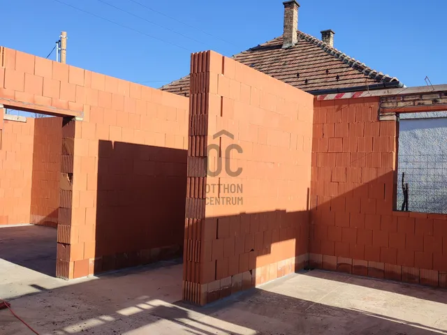 Eladó ház Budapest XVIII. kerület, Újpéteritelep 149 nm