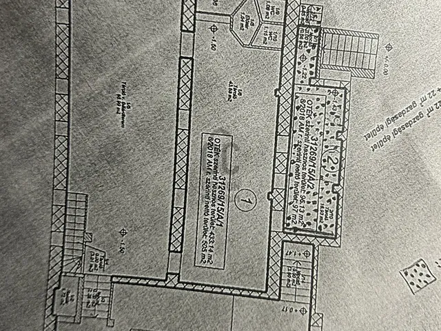 Eladó kereskedelmi és ipari ingatlan Budapest XIV. kerület, Kiszugló 560 nm