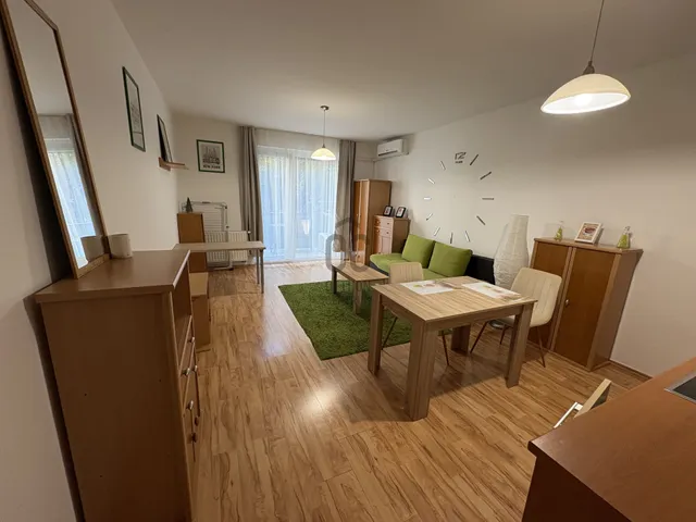 Kiadó lakás Budapest VIII. kerület, Corvin negyed 33 nm