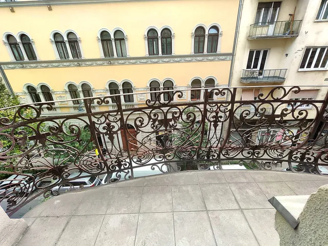 Eladó lakás Budapest VIII. kerület, Palotanegyed, Somogyi Béla utca 106 nm