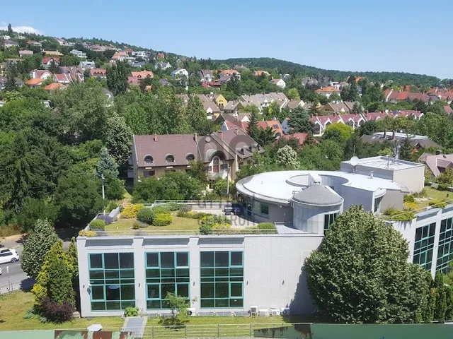 Kiadó kereskedelmi és ipari ingatlan Budapest II. kerület, Rózsadomb 20 nm