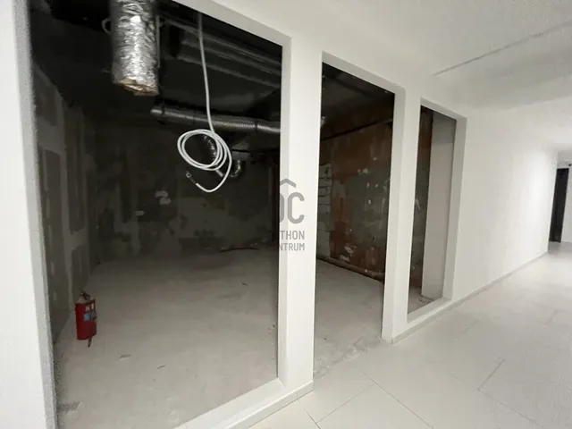 Kiadó kereskedelmi és ipari ingatlan Budapest II. kerület, Rózsadomb