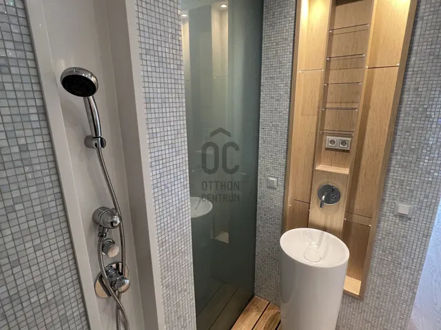 Eladó lakás Budapest VIII. kerület 72 nm