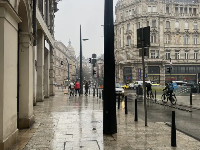Eladó kereskedelmi és ipari ingatlan Budapest V. kerület, Belváros 60 nm