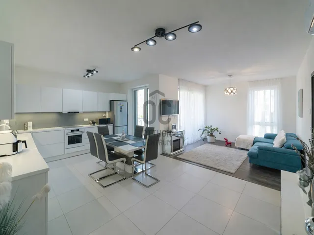 Eladó lakás Budapest IV. kerület, Káposztásmegyer 93 nm