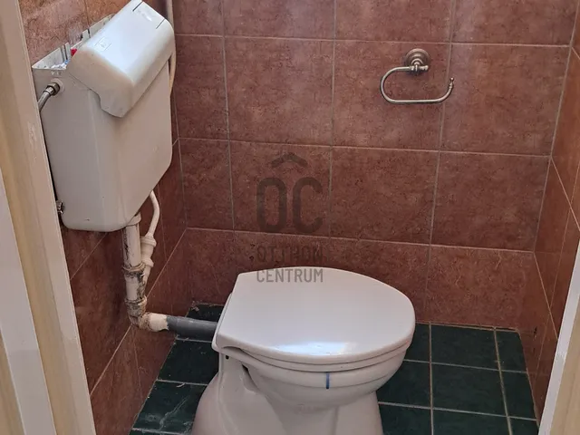 Kiadó kereskedelmi és ipari ingatlan Budapest XXII. kerület, Budafok