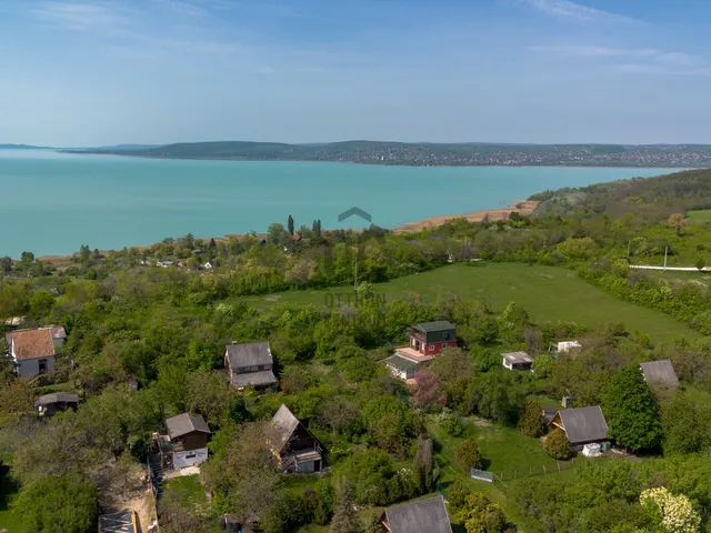 Eladó telek Balatonkenese, Soós-hegy 877 nm