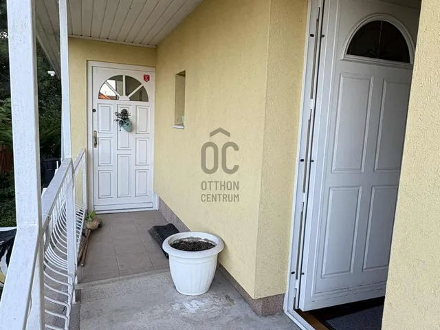 Eladó ház Budapest III. kerület, Testvérhegy 150 nm