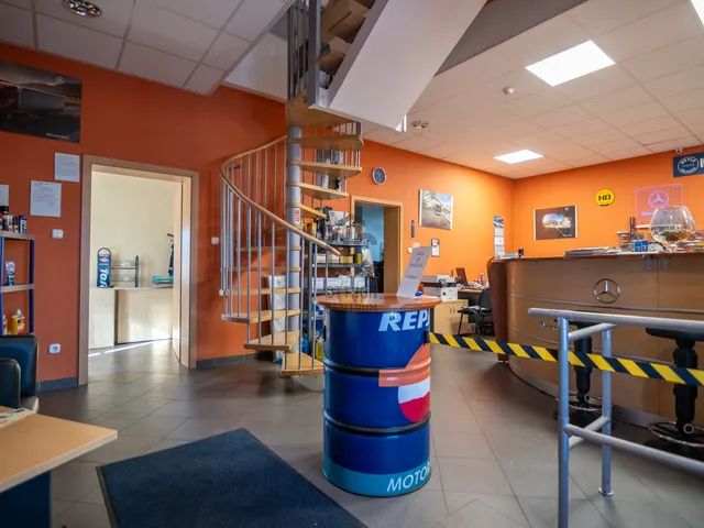 Eladó kereskedelmi és ipari ingatlan Budapest XXIII. kerület, Soroksár 306 nm