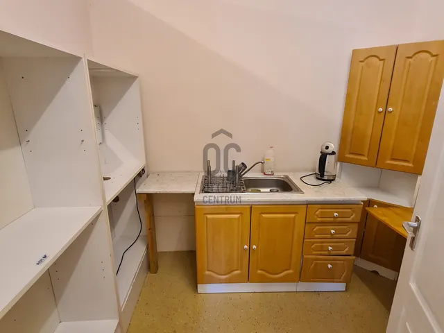 Kiadó kereskedelmi és ipari ingatlan Budapest XXII. kerület, Budafok 104 nm