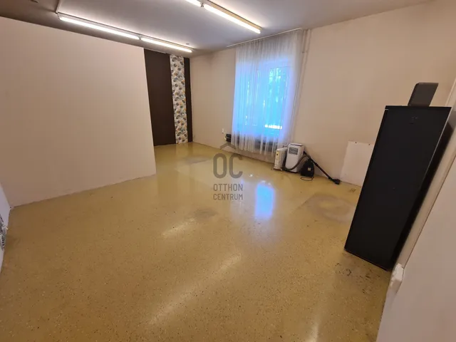Kiadó kereskedelmi és ipari ingatlan Budapest XXII. kerület, Budafok 104 nm
