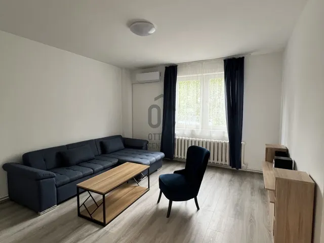 Kiadó ház Budapest XVI. kerület, Sashalom 130 nm