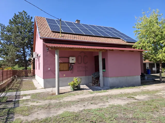 Eladó ház Tiszakécske 97 nm