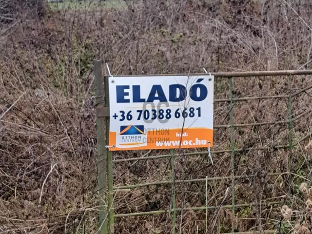 Eladó telek Kocs 1302 nm