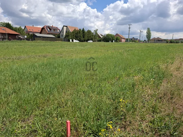 Eladó telek Nagytarcsa 1005 nm