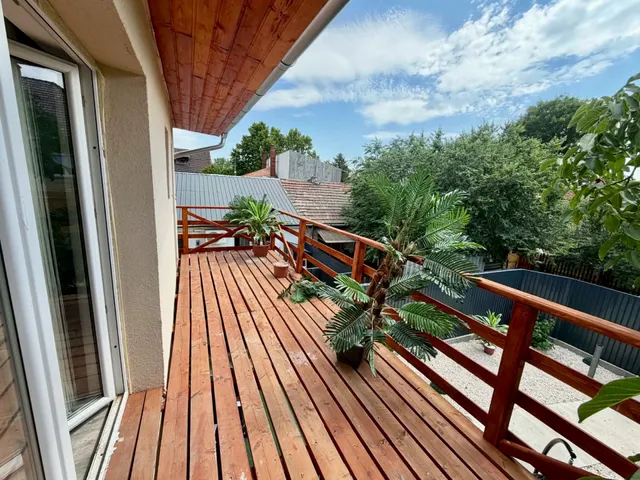 Eladó lakás Budapest XX. kerület, Pacsirtatelep 102 nm