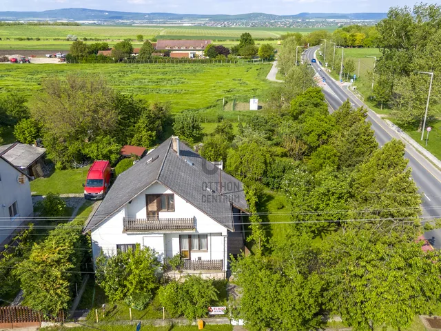 Eladó ház Etyek 100 nm