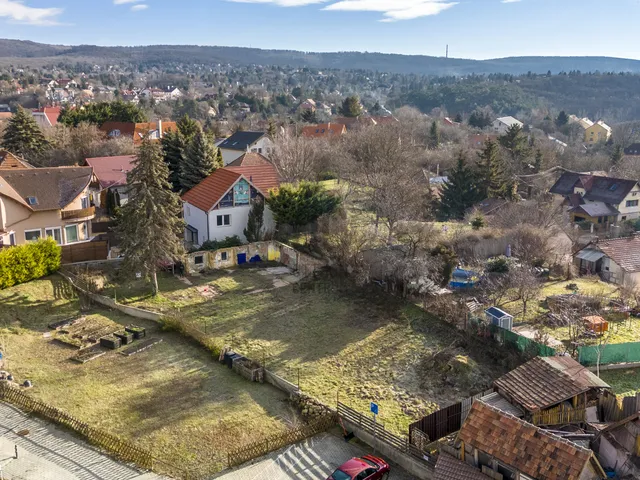 Eladó telek Budakeszi 640 nm