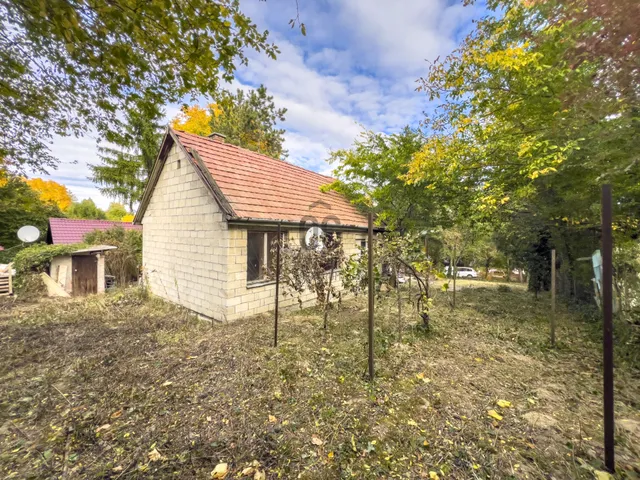 Eladó üdülő és hétvégi ház Biatorbágy, Pecató 40 nm