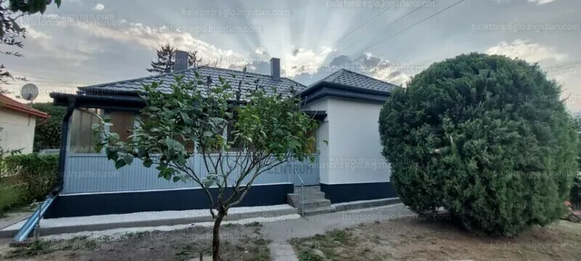 Eladó üdülő és hétvégi ház Fonyód 90 nm