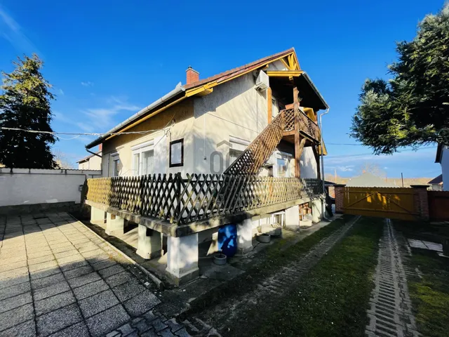 Eladó ház Alsópáhok 225 nm