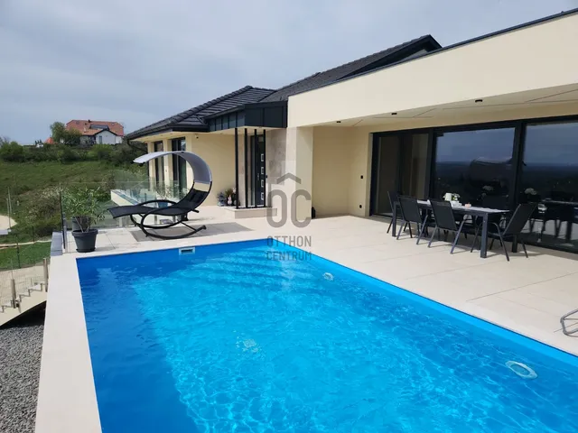 Eladó ház Cserszegtomaj 260 nm