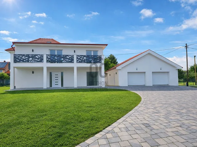 Eladó ház Cserszegtomaj 220 nm