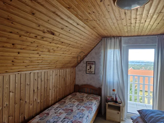 Eladó üdülő és hétvégi ház Gyenesdiás 180 nm