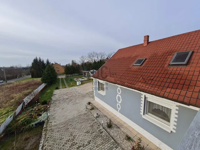 Eladó ház Cserszegtomaj 240 nm