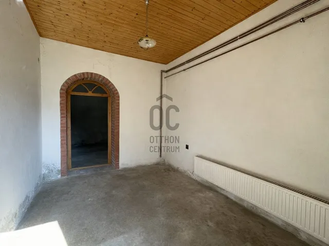 Eladó ház Vállus 160 nm