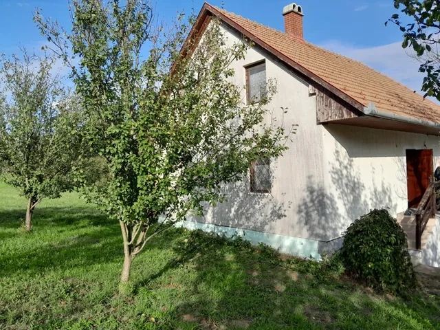 Eladó ház Alsópáhok 200 nm