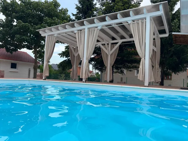 Eladó ház Vonyarcvashegy 210 nm