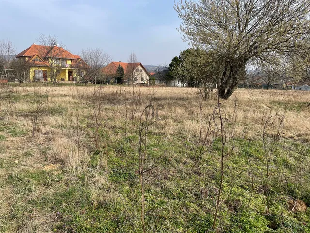 Eladó telek Cserszegtomaj 3305 nm