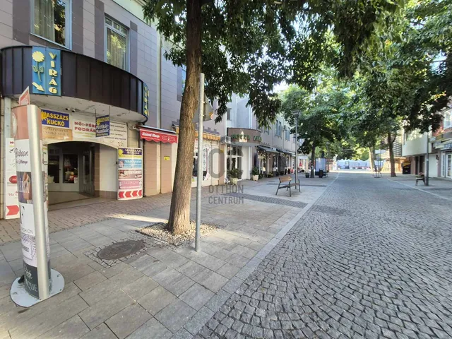Eladó kereskedelmi és ipari ingatlan Hévíz 13 nm