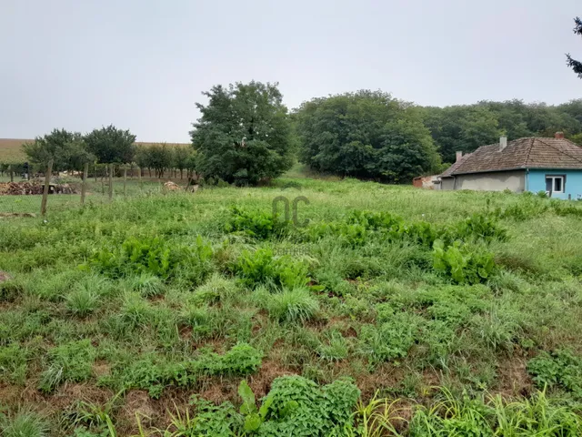 Eladó telek Nagyrada 1001 nm