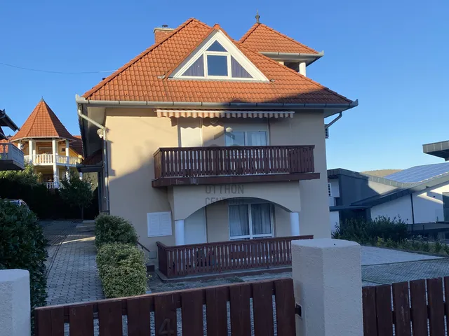 Eladó ház Hévíz 300 nm