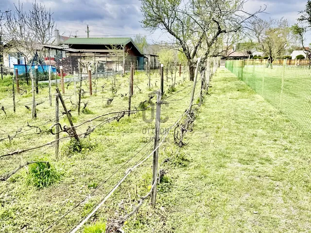 Eladó nyaraló Vonyarcvashegy 40 nm