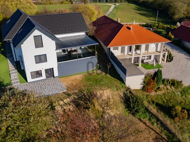 Eladó ház Zalaszentgrót 283 nm