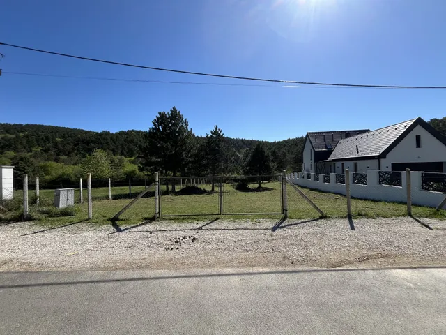Eladó telek Vonyarcvashegy 1001 nm